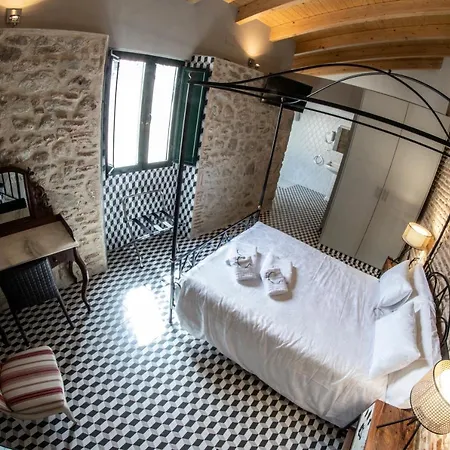 Отель Rural La Casa De Carlota Монтанчес