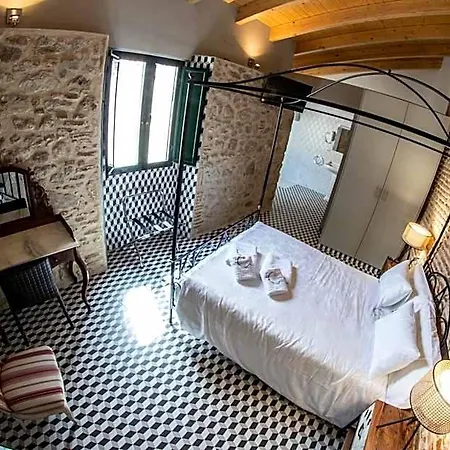 فندق Rural La Casa De Carlota 4*