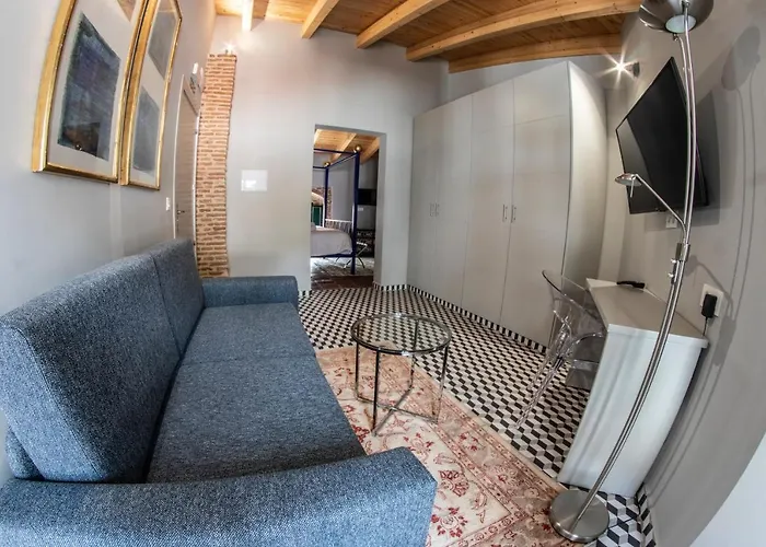 Hotel Rural La Casa De Carlota Montánchez