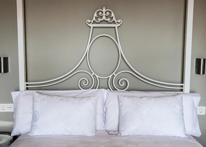 Hotel Rural La Casa De Carlota Montánchez