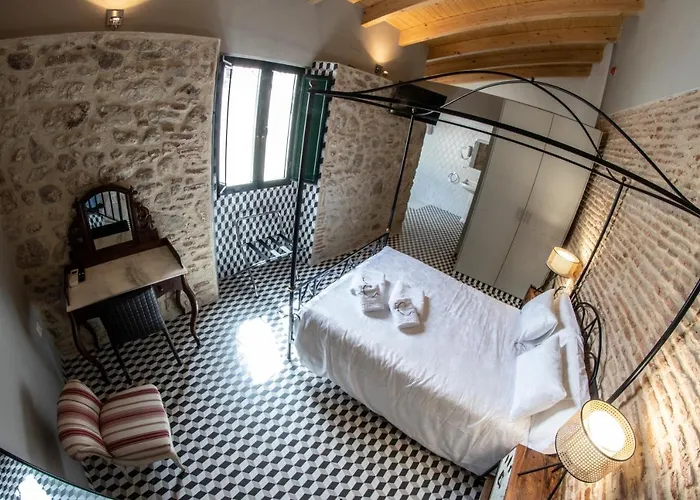 Hotel Rural La Casa De Carlota Montánchez